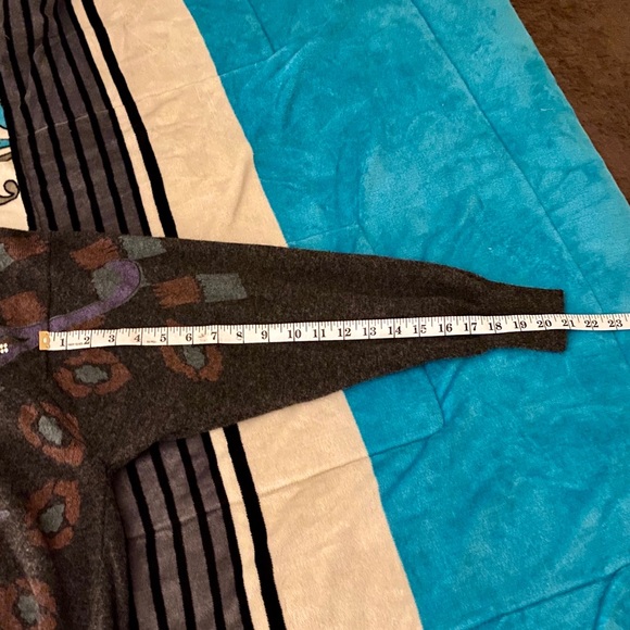 VINTAGE sweater⚠️2 for 30⚠️ - Picture 3 of 5